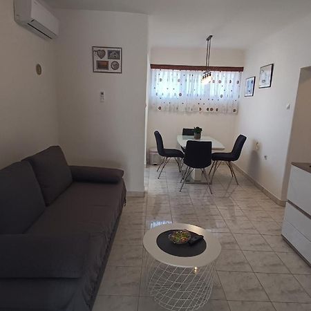 Apartment Fontana Felicita Zadar Exterior photo